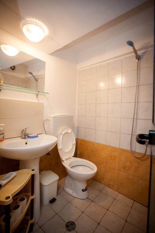 The Wanderers Hostel Shkodër Eksteriør bilde